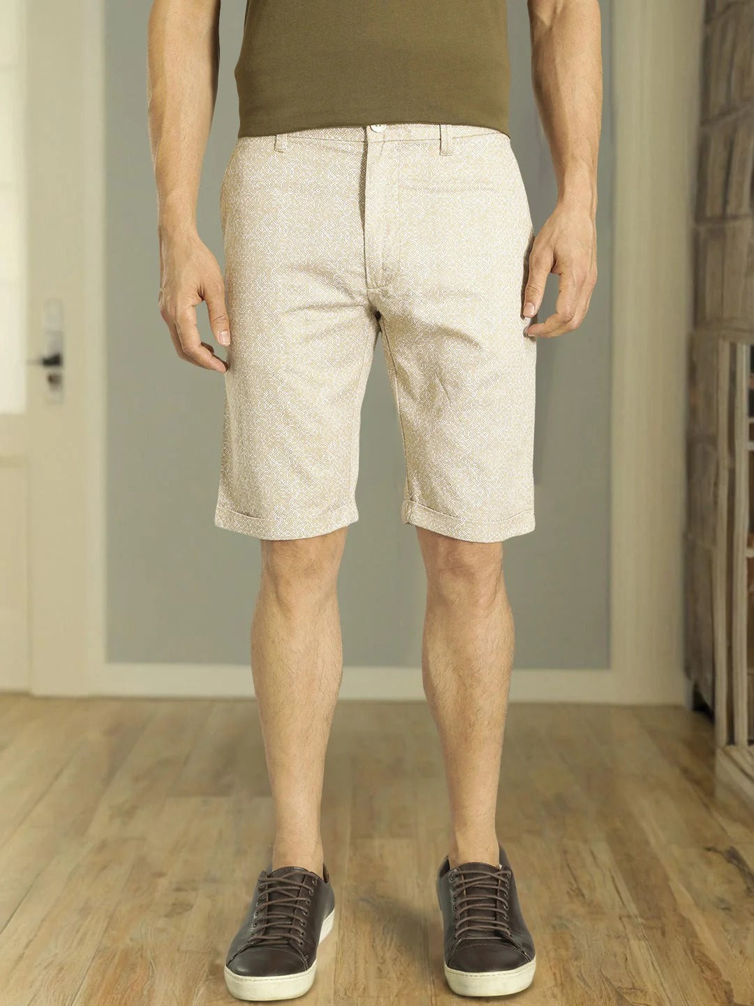 Indian Terrain Men's Slim Fit Solid Khaki Shorts